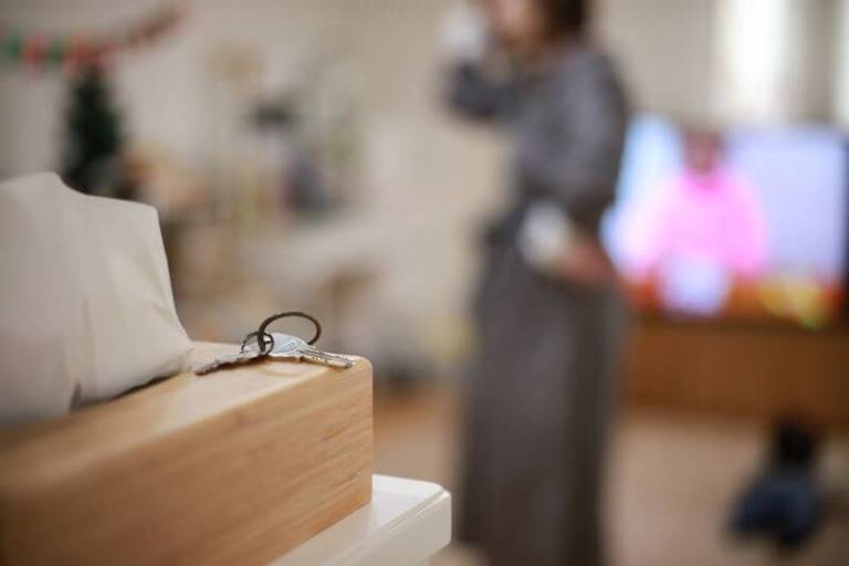 紛失した鍵が見つかる確率はどれくらい？探し方のポイントや紛失防止対策を紹介