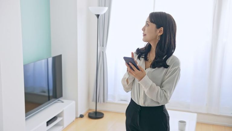 スマートホームでのスマート家電の活用方法を解説。アイデアやおすすめ方法を紹介