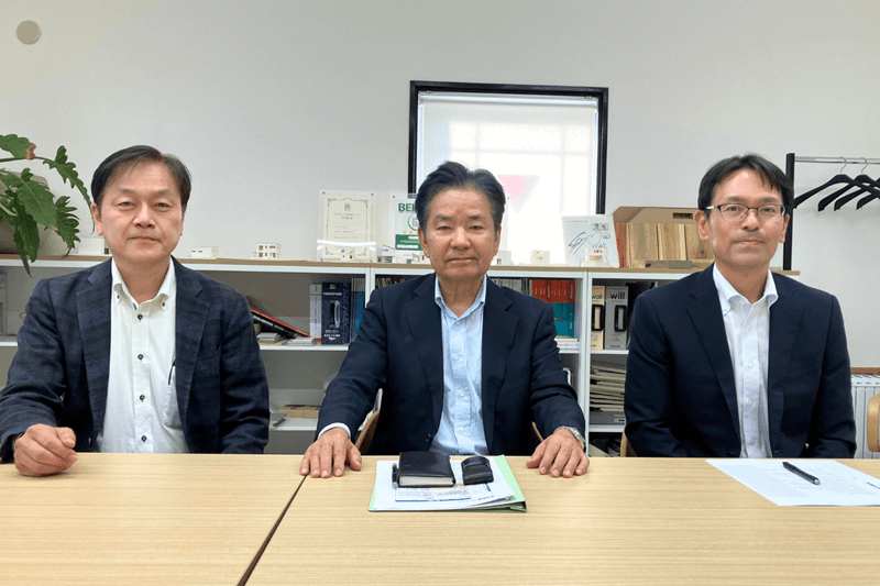 不動産企画経営研究所・浅野雅義代表、南部建設・南部髙志社長、第二営業部 企画営業担当部長・野原輝